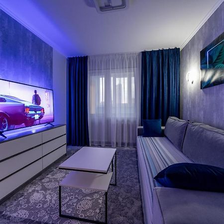 Modern 3 Bedroom Apartment Kiev Extérieur photo