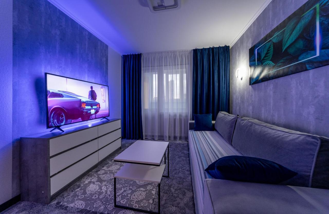 Modern 3 Bedroom Apartment Kiev Extérieur photo
