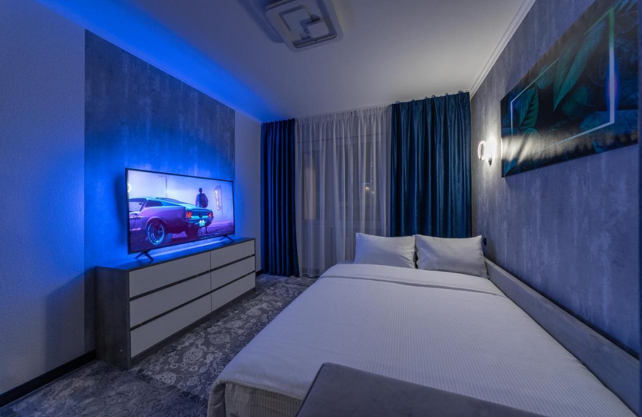 Modern 3 Bedroom Apartment Kiev Extérieur photo