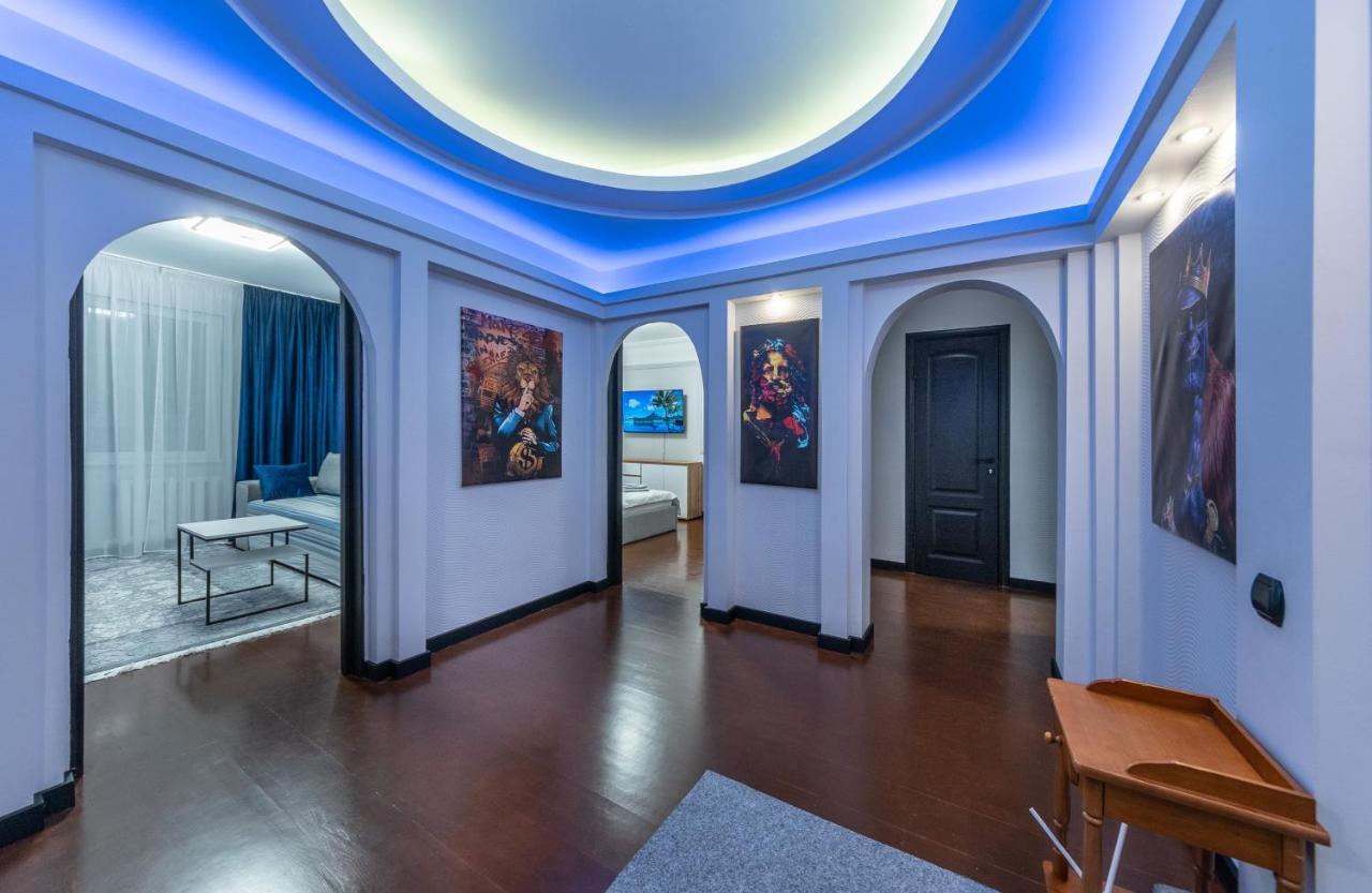 Modern 3 Bedroom Apartment Kiev Extérieur photo